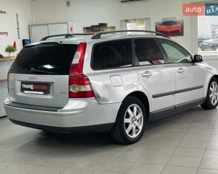 Серый Вольво В50, объемом двигателя 2 л и пробегом 400 тыс. км за 4690 $, фото 12 на Automoto.ua