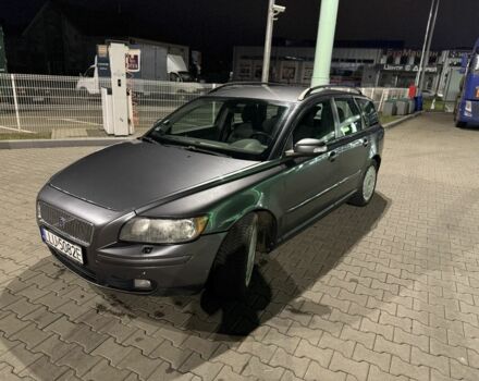 Сірий Вольво V50, об'ємом двигуна 2 л та пробігом 300 тис. км за 2750 $, фото 5 на Automoto.ua