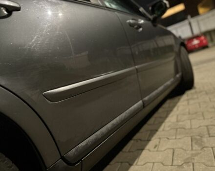 Сірий Вольво V50, об'ємом двигуна 2 л та пробігом 300 тис. км за 2750 $, фото 8 на Automoto.ua