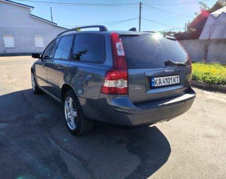 Серый Вольво В50, объемом двигателя 2 л и пробегом 260 тыс. км за 6200 $, фото 4 на Automoto.ua