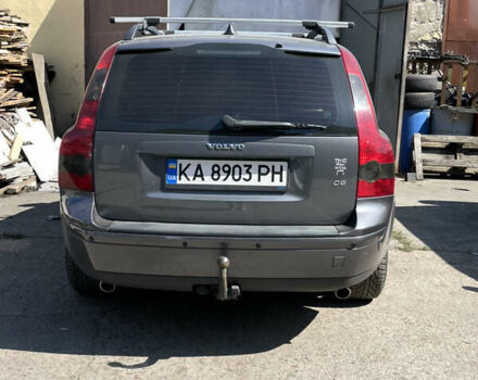 Сірий Вольво V50, об'ємом двигуна 2.4 л та пробігом 257 тис. км за 7500 $, фото 3 на Automoto.ua