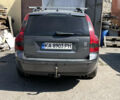 Сірий Вольво V50, об'ємом двигуна 2.4 л та пробігом 257 тис. км за 7500 $, фото 3 на Automoto.ua