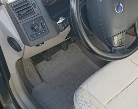 Сірий Вольво V50, об'ємом двигуна 1.8 л та пробігом 267 тис. км за 6500 $, фото 3 на Automoto.ua