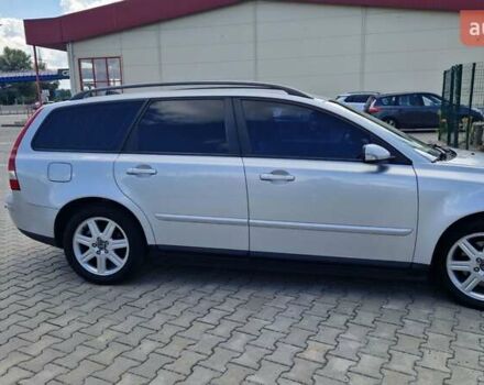 Сірий Вольво V50, об'ємом двигуна 2.44 л та пробігом 317 тис. км за 6600 $, фото 6 на Automoto.ua