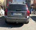 Вольво В50 2006 в Киеве на Automoto.ua Серый Вольво В50, объемом двигателя 2.4 л и пробегом 260 тыс. км за 6400 $, фото 2 на Automoto.ua