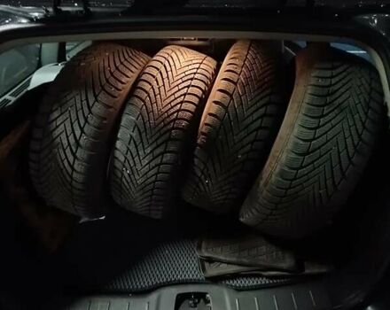 Серый Вольво В50, объемом двигателя 2 л и пробегом 305 тыс. км за 5400 $, фото 10 на Automoto.ua