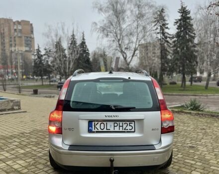 Серый Вольво В50, объемом двигателя 2 л и пробегом 200 тыс. км за 2600 $, фото 4 на Automoto.ua