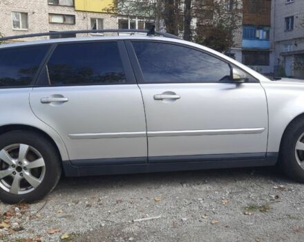 Сірий Вольво V50, об'ємом двигуна 2 л та пробігом 270 тис. км за 4800 $, фото 1 на Automoto.ua