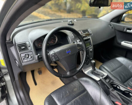 Серый Вольво В50, объемом двигателя 1.56 л и пробегом 373 тыс. км за 4650 $, фото 11 на Automoto.ua