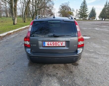 Серый Вольво В50, объемом двигателя 1.6 л и пробегом 300 тыс. км за 3500 $, фото 5 на Automoto.ua