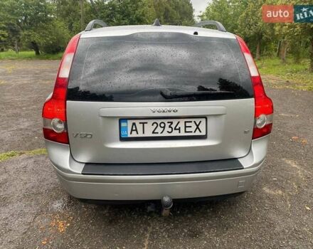 Серый Вольво В50, объемом двигателя 1.8 л и пробегом 234 тыс. км за 5400 $, фото 3 на Automoto.ua