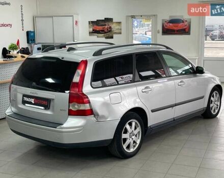 Серый Вольво В50, объемом двигателя 2 л и пробегом 400 тыс. км за 4690 $, фото 13 на Automoto.ua