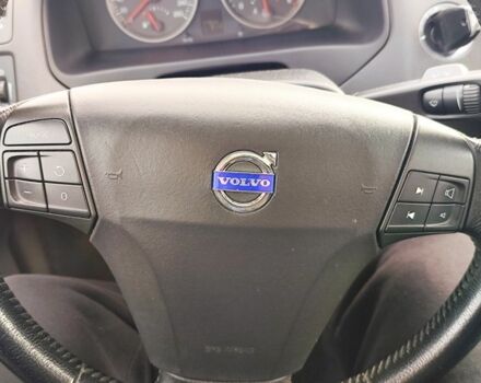 Серый Вольво В50, объемом двигателя 2 л и пробегом 370 тыс. км за 3100 $, фото 13 на Automoto.ua