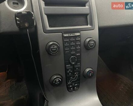 Серый Вольво В50, объемом двигателя 2 л и пробегом 400 тыс. км за 4690 $, фото 24 на Automoto.ua