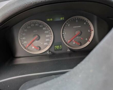 Сірий Вольво V50, об'ємом двигуна 1.56 л та пробігом 367 тис. км за 6000 $, фото 4 на Automoto.ua