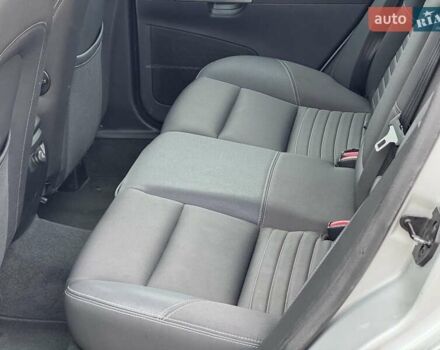 Серый Вольво В50, объемом двигателя 2 л и пробегом 213 тыс. км за 6500 $, фото 23 на Automoto.ua