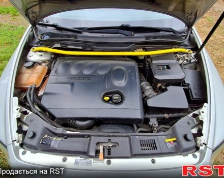 Сірий Вольво V50, об'ємом двигуна 2 л та пробігом 298 тис. км за 7000 $, фото 6 на Automoto.ua