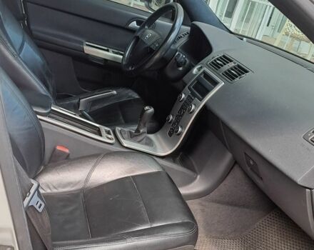 Серый Вольво В50, объемом двигателя 2 л и пробегом 272 тыс. км за 4400 $, фото 17 на Automoto.ua