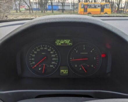 Серый Вольво В50, объемом двигателя 1.6 л и пробегом 390 тыс. км за 5700 $, фото 17 на Automoto.ua