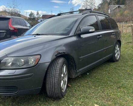 Серый Вольво В50, объемом двигателя 1.6 л и пробегом 599 тыс. км за 4500 $, фото 6 на Automoto.ua