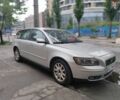 Сірий Вольво V50, об'ємом двигуна 2.4 л та пробігом 400 тис. км за 3500 $, фото 1 на Automoto.ua