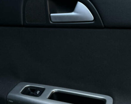 Серый Вольво В50, объемом двигателя 2 л и пробегом 261 тыс. км за 6600 $, фото 47 на Automoto.ua