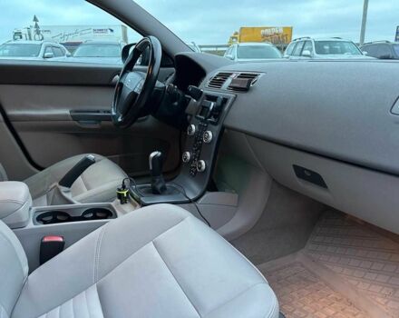 Сірий Вольво V50, об'ємом двигуна 2 л та пробігом 370 тис. км за 6990 $, фото 23 на Automoto.ua