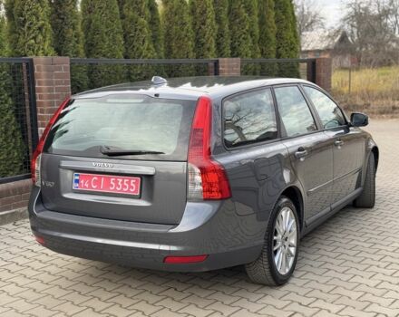 Серый Вольво В50, объемом двигателя 1.6 л и пробегом 225 тыс. км за 5950 $, фото 7 на Automoto.ua