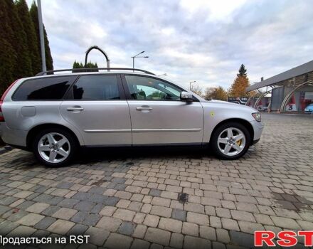 Сірий Вольво V50, об'ємом двигуна 2 л та пробігом 298 тис. км за 7000 $, фото 2 на Automoto.ua