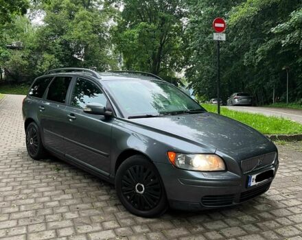 Серый Вольво В50, объемом двигателя 2 л и пробегом 235 тыс. км за 2574 $, фото 16 на Automoto.ua