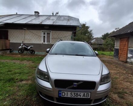 Сірий Вольво V50, об'ємом двигуна 2 л та пробігом 295 тис. км за 7500 $, фото 3 на Automoto.ua
