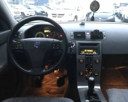 Серый Вольво В50, объемом двигателя 1.6 л и пробегом 367 тыс. км за 6490 $, фото 7 на Automoto.ua