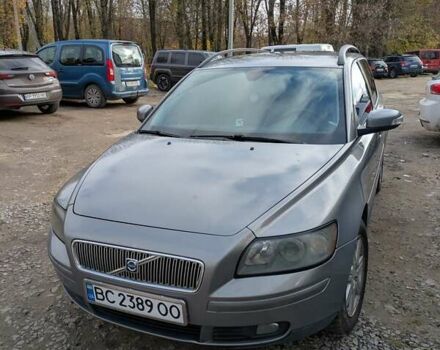 Сірий Вольво V50, об'ємом двигуна 1.56 л та пробігом 367 тис. км за 6000 $, фото 1 на Automoto.ua