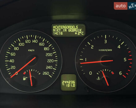 Сірий Вольво V50, об'ємом двигуна 1.56 л та пробігом 244 тис. км за 6900 $, фото 14 на Automoto.ua