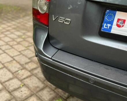 Серый Вольво В50, объемом двигателя 2 л и пробегом 235 тыс. км за 2574 $, фото 4 на Automoto.ua