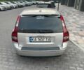 Серый Вольво В50, объемом двигателя 2.4 л и пробегом 370 тыс. км за 4212 $, фото 3 на Automoto.ua