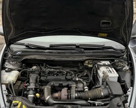 Серый Вольво В50, объемом двигателя 1.6 л и пробегом 300 тыс. км за 3250 $, фото 19 на Automoto.ua