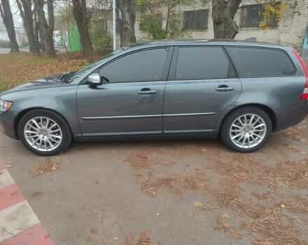 Серый Вольво В50, объемом двигателя 2 л и пробегом 342 тыс. км за 4200 $, фото 6 на Automoto.ua