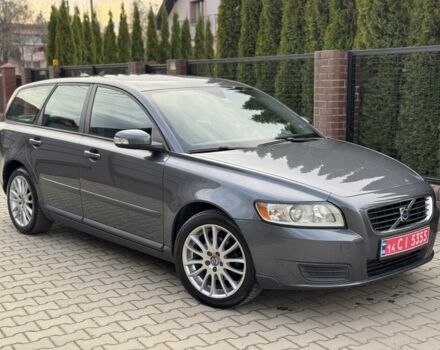Серый Вольво В50, объемом двигателя 1.6 л и пробегом 225 тыс. км за 5950 $, фото 3 на Automoto.ua