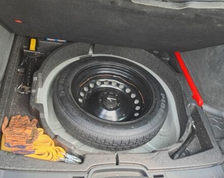 Серый Вольво В50, объемом двигателя 2 л и пробегом 272 тыс. км за 4400 $, фото 7 на Automoto.ua