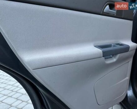 Сірий Вольво V50, об'ємом двигуна 2 л та пробігом 370 тис. км за 7140 $, фото 20 на Automoto.ua