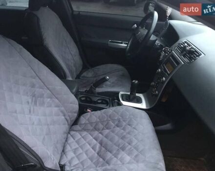 Серый Вольво В50, объемом двигателя 1.6 л и пробегом 367 тыс. км за 6490 $, фото 9 на Automoto.ua