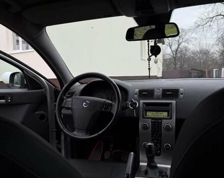 Сірий Вольво V50, об'ємом двигуна 1.56 л та пробігом 277 тис. км за 6700 $, фото 27 на Automoto.ua