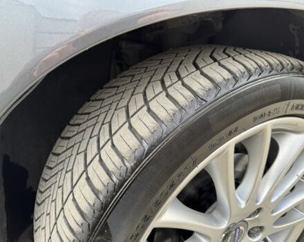 Серый Вольво В50, объемом двигателя 1.6 л и пробегом 225 тыс. км за 5950 $, фото 1 на Automoto.ua