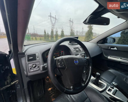 Серый Вольво В50, объемом двигателя 1.56 л и пробегом 389 тыс. км за 4950 $, фото 9 на Automoto.ua