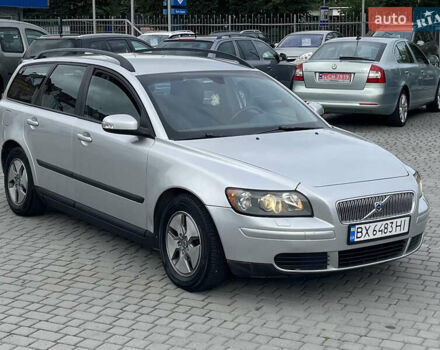 Сірий Вольво V50, об'ємом двигуна 1.6 л та пробігом 234 тис. км за 6000 $, фото 2 на Automoto.ua