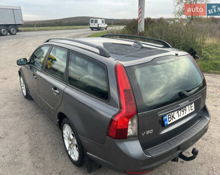 Серый Вольво В50, объемом двигателя 1.56 л и пробегом 320 тыс. км за 6000 $, фото 13 на Automoto.ua