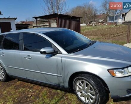 Серый Вольво В50, объемом двигателя 1.6 л и пробегом 230 тыс. км за 6300 $, фото 1 на Automoto.ua
