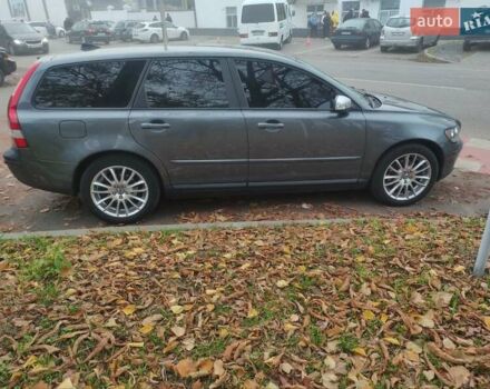 Серый Вольво В50, объемом двигателя 2 л и пробегом 342 тыс. км за 4200 $, фото 6 на Automoto.ua