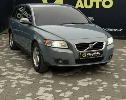 Сірий Вольво V50, об'ємом двигуна 1.56 л та пробігом 244 тис. км за 6900 $, фото 2 на Automoto.ua